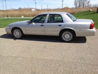 2009 Mercury Grand Marquis Touring W/nav.sys