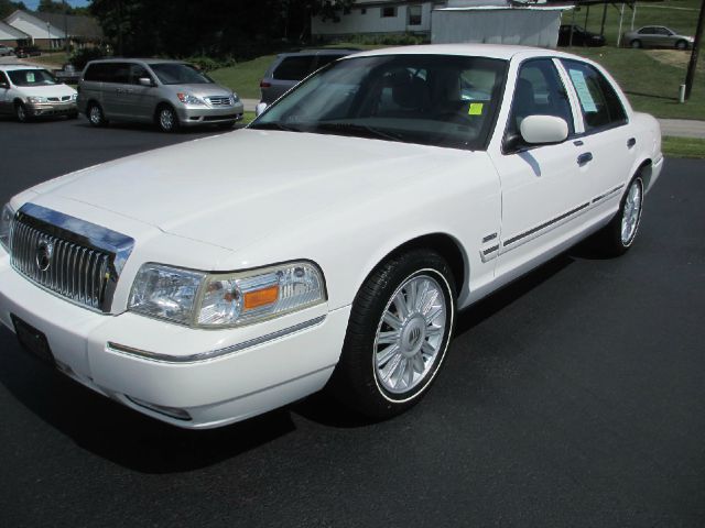 2009 Mercury Grand Marquis Touring W/nav.sys