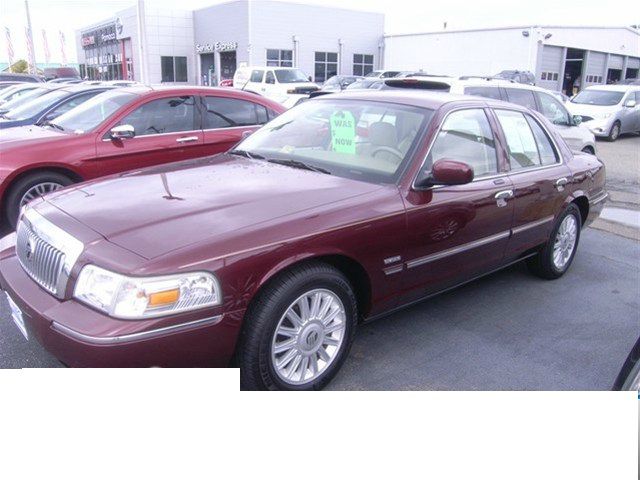 2009 Mercury Grand Marquis Touring W/nav.sys
