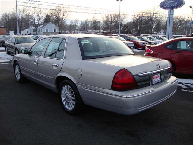 2010 Mercury Grand Marquis Unknown