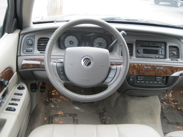 2010 Mercury Grand Marquis Unknown