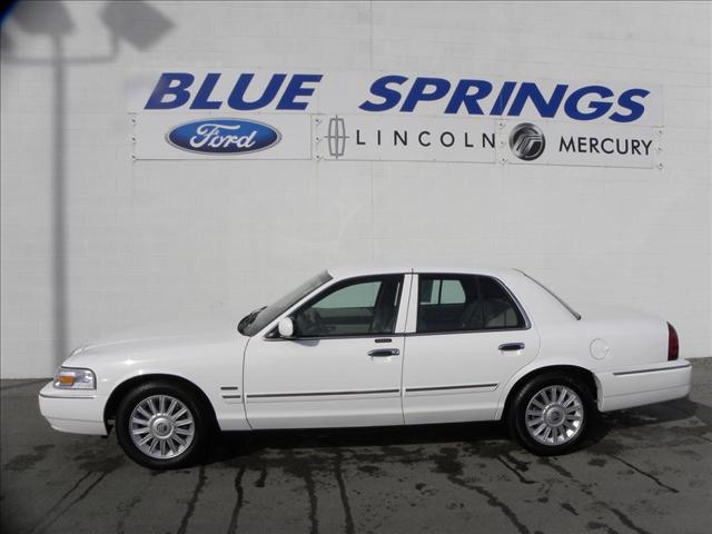 2010 Mercury Grand Marquis Touring W/nav.sys