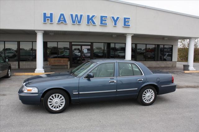 2010 Mercury Grand Marquis Touring W/nav.sys