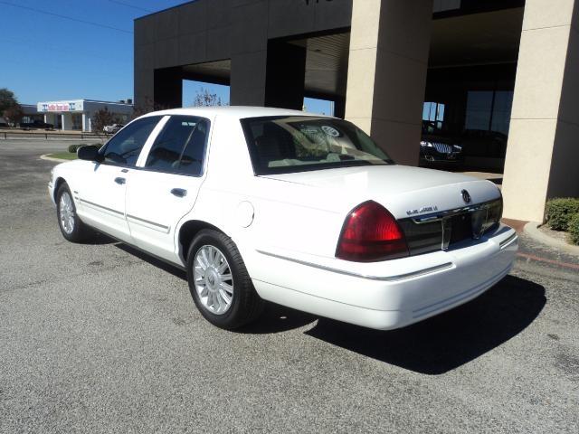 2010 Mercury Grand Marquis 4dr 112