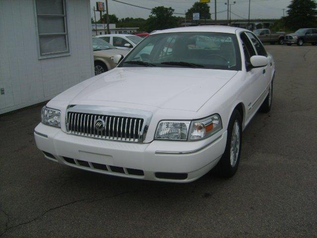 2010 Mercury Grand Marquis Unknown