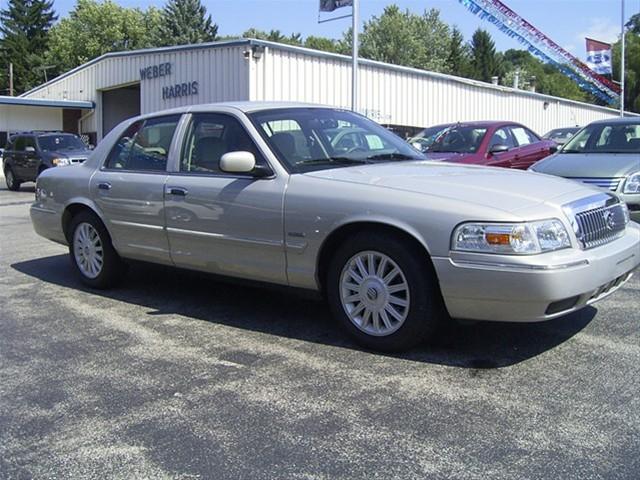 2010 Mercury Grand Marquis Touring W/nav.sys