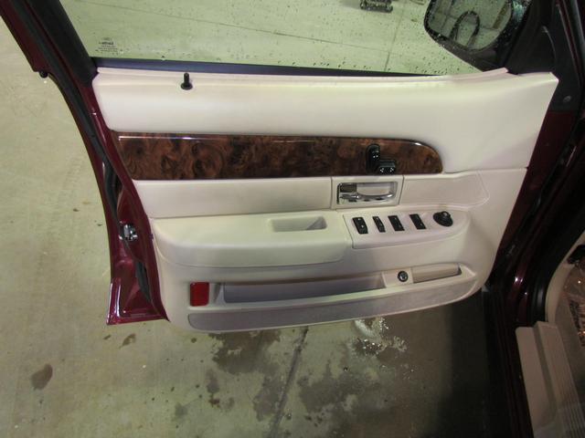 2010 Mercury Grand Marquis Touring W/nav.sys