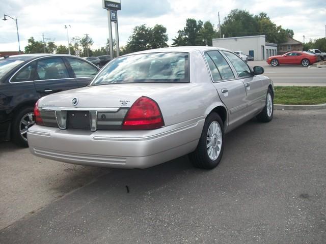 2010 Mercury Grand Marquis Touring W/nav.sys