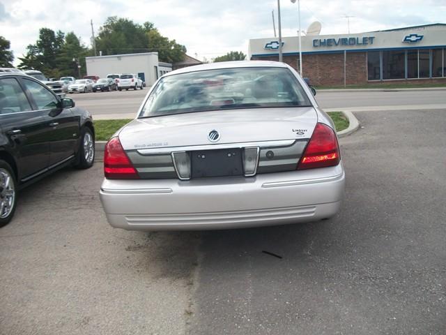 2010 Mercury Grand Marquis Touring W/nav.sys