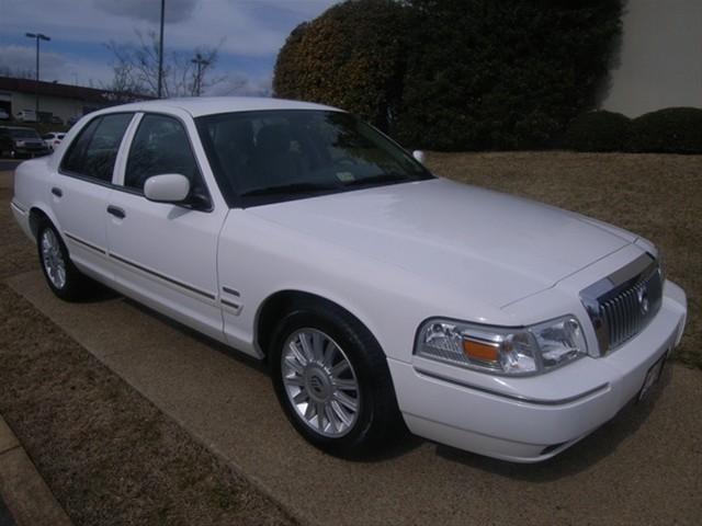 2010 Mercury Grand Marquis Unknown