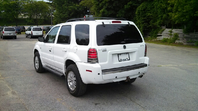 2005 Mercury Mariner 4DR SDN S AT