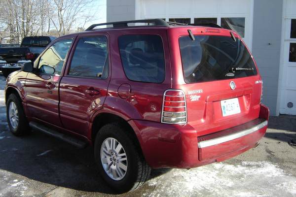 2005 Mercury Mariner 4DR SDN S AT