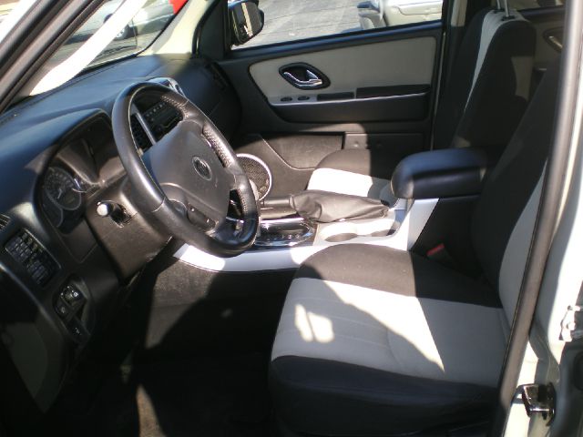 2005 Mercury Mariner Unknown