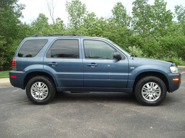 2005 Mercury Mariner 4DR SDN S AT