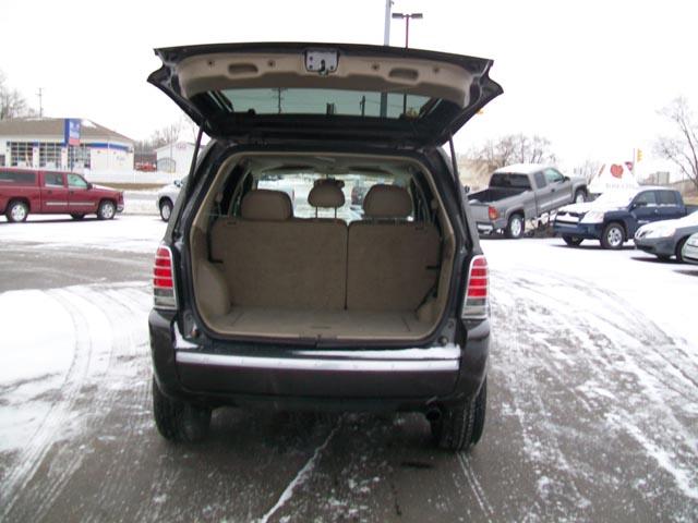 2005 Mercury Mariner Touring W/nav.sys.-res