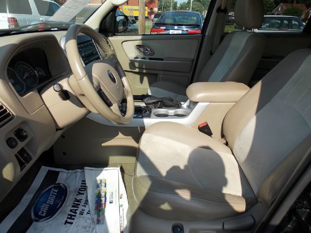 2005 Mercury Mariner CXL Front-wheel Drive