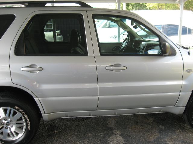 2005 Mercury Mariner 4DR SDN S AT