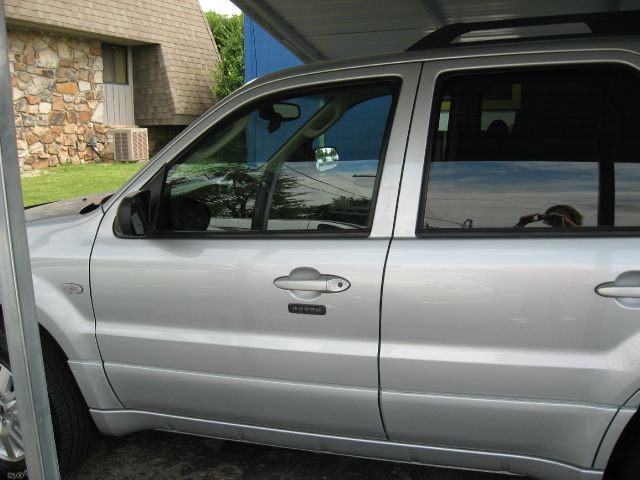 2005 Mercury Mariner 4DR SDN S AT