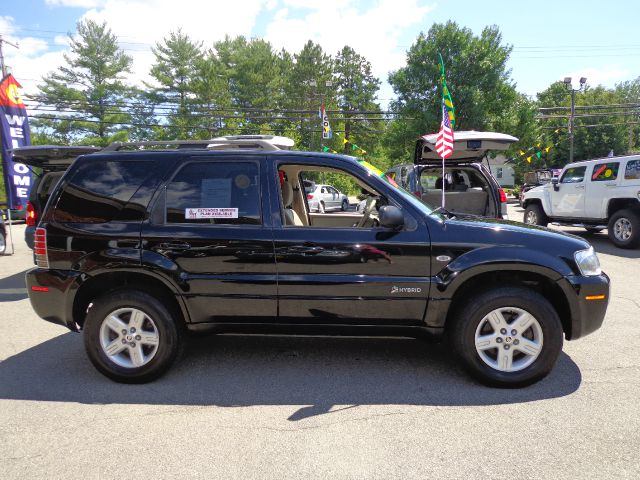2007 Mercury Mariner Ram 3500 Diesel 2-WD