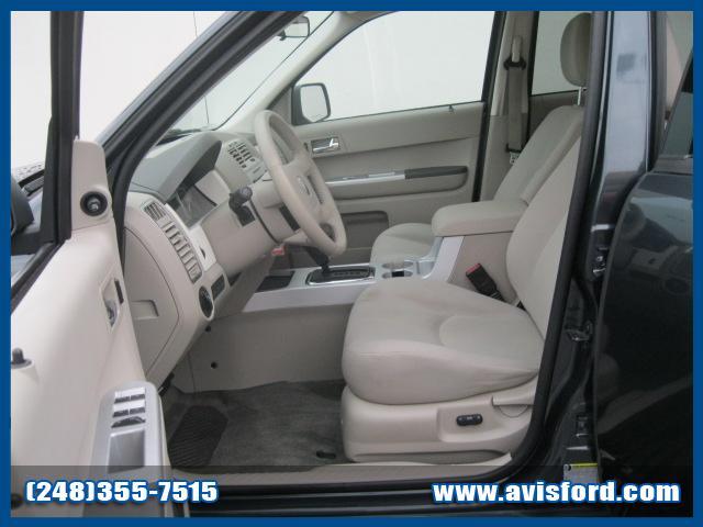 2008 Mercury Mariner 22