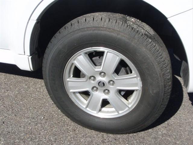 2008 Mercury Mariner Red Line