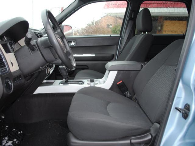 2008 Mercury Mariner Red Line