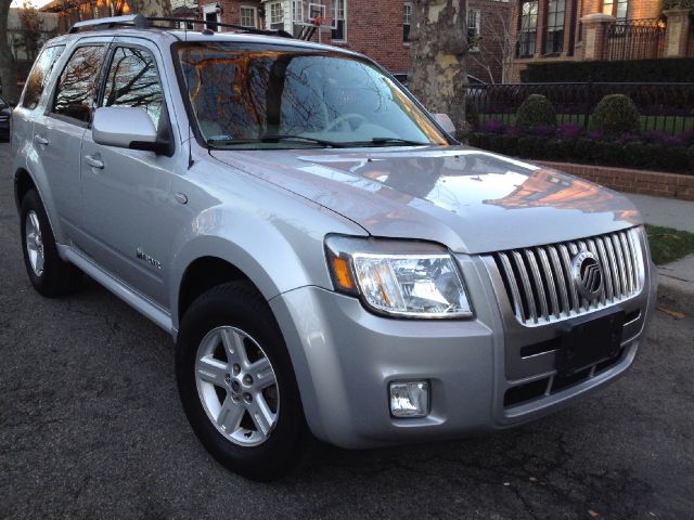 2008 Mercury Mariner Ram 3500 Diesel 2-WD