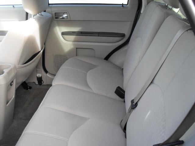 2008 Mercury Mariner Red Line