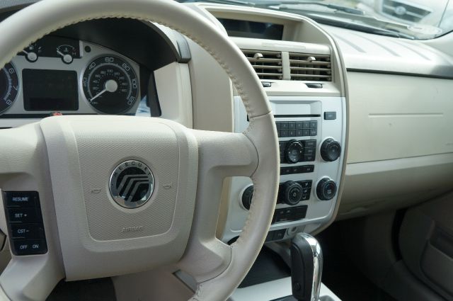 2008 Mercury Mariner CXL Front-wheel Drive