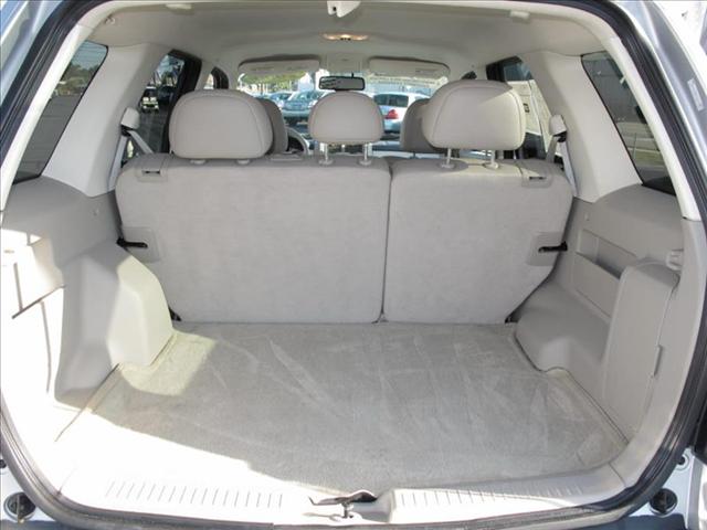 2008 Mercury Mariner 22