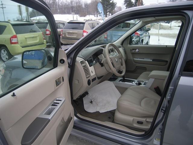 2008 Mercury Mariner Red Line