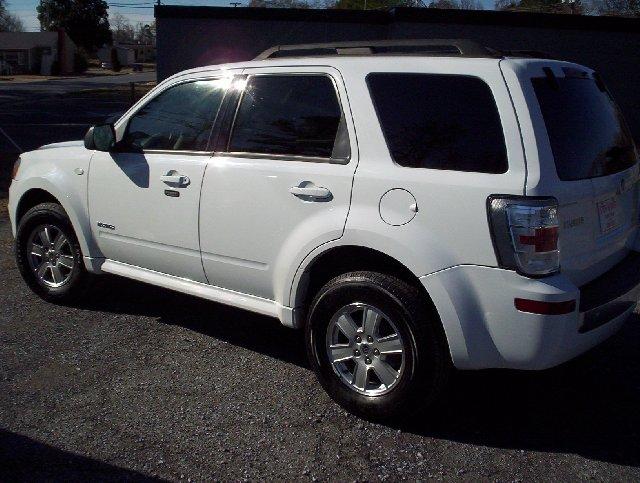 2008 Mercury Mariner XLE Van