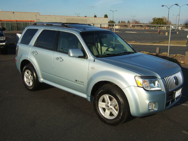 2008 Mercury Mariner Ram 3500 Diesel 2-WD