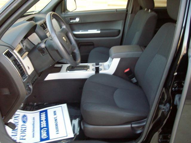 2008 Mercury Mariner SLE, Alloy Wheels