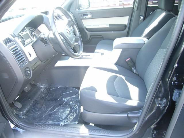 2009 Mercury Mariner Red Line