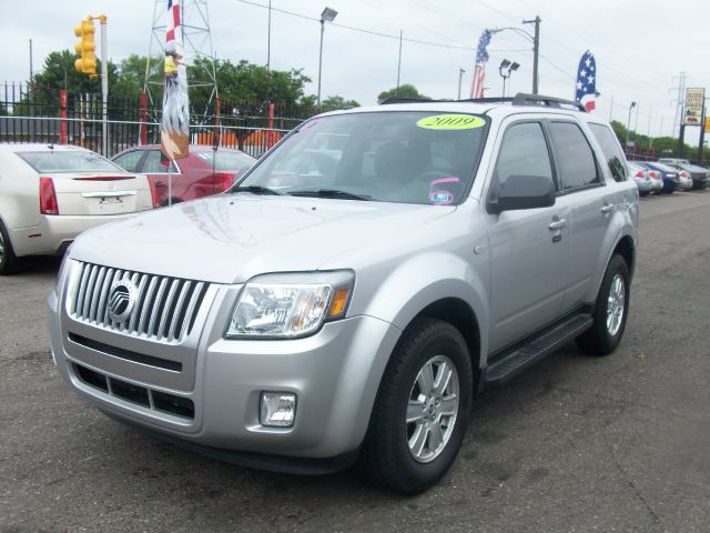 2009 Mercury Mariner XLE AWD Van