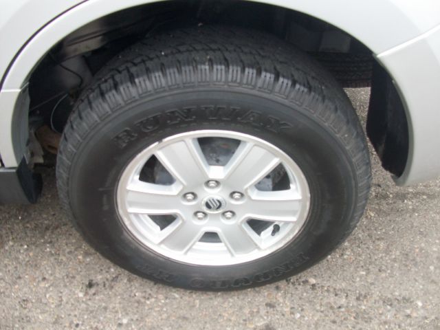 2009 Mercury Mariner XLE AWD Van