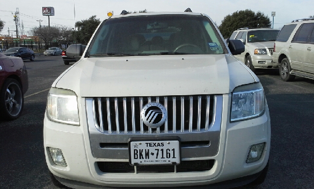 2009 Mercury Mariner XLE AWD Van