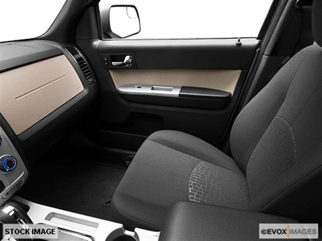 2010 Mercury Mariner XLE Van