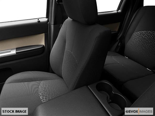 2010 Mercury Mariner XLE Van