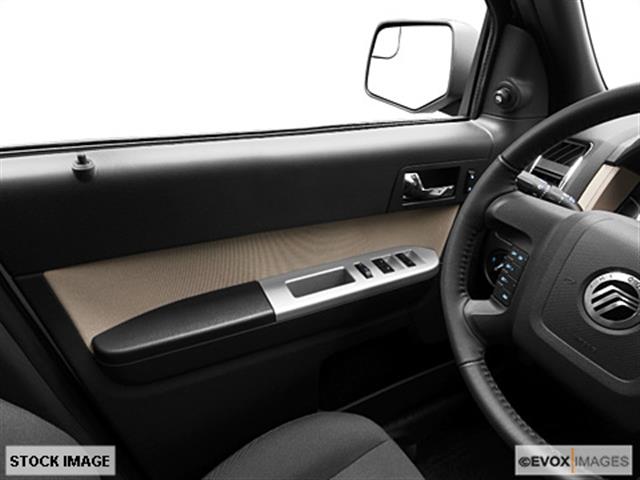 2010 Mercury Mariner XLE Van