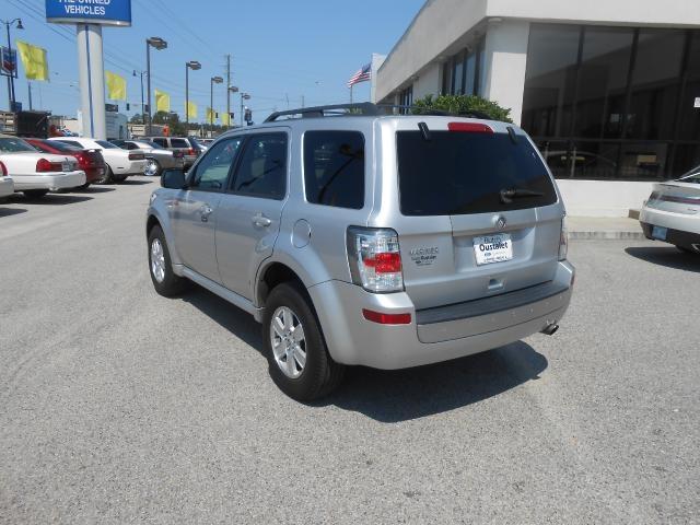 2010 Mercury Mariner 2WD 15