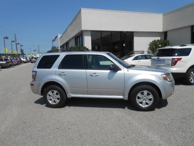 2010 Mercury Mariner 2WD 15