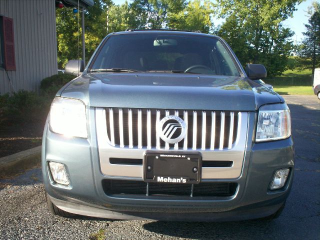 2010 Mercury Mariner XLE AWD Van