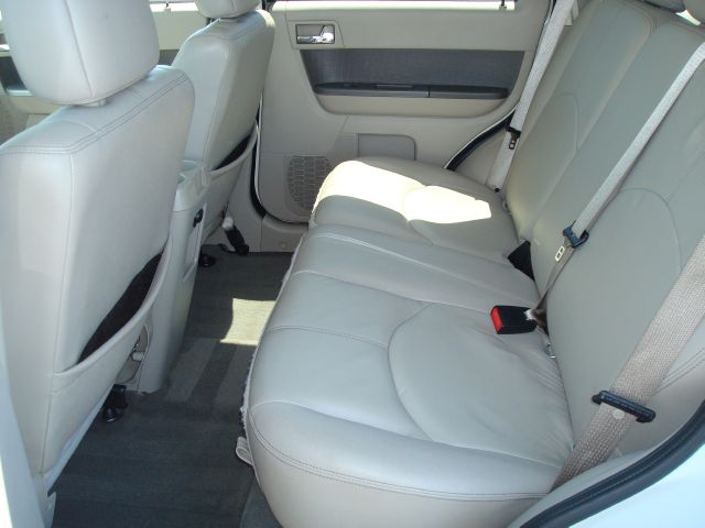 2010 Mercury Mariner XLE AWD Van