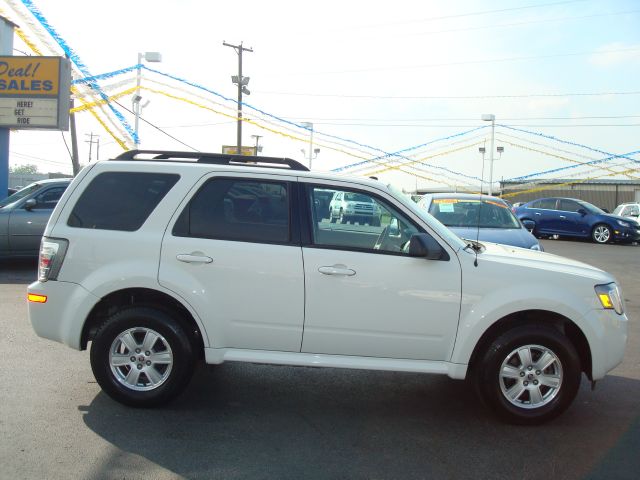 2010 Mercury Mariner XLE AWD Van