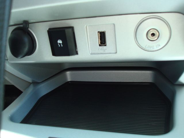 2010 Mercury Mariner XLE AWD Van