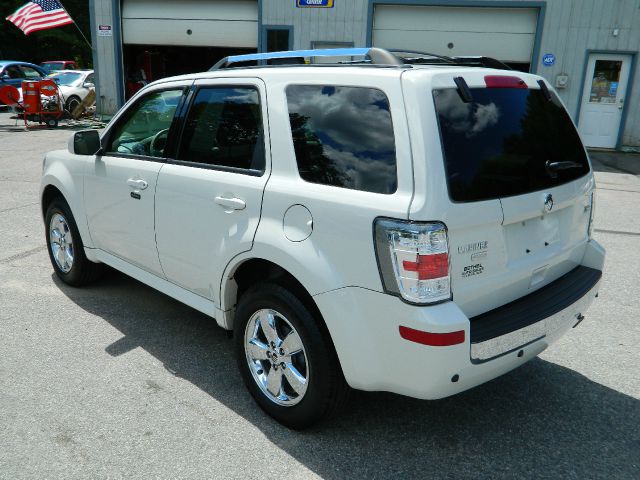 2011 Mercury Mariner 2WD Crewmax 145.7 5.7L SR5