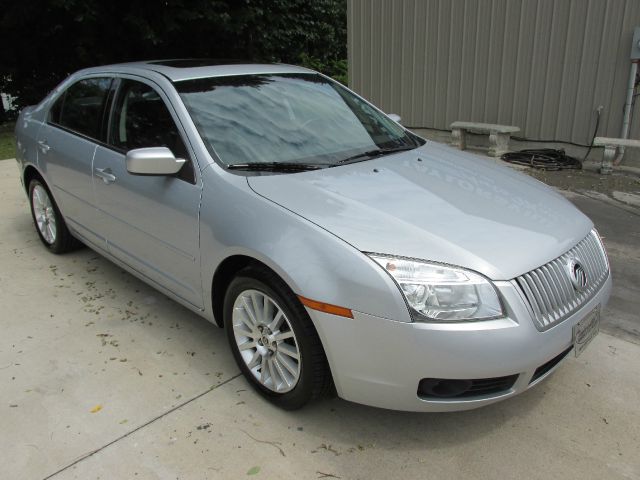 2006 Mercury Milan > 1,695 Down 90 Weekly