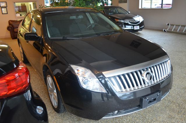 2008 Mercury Milan XLE Van